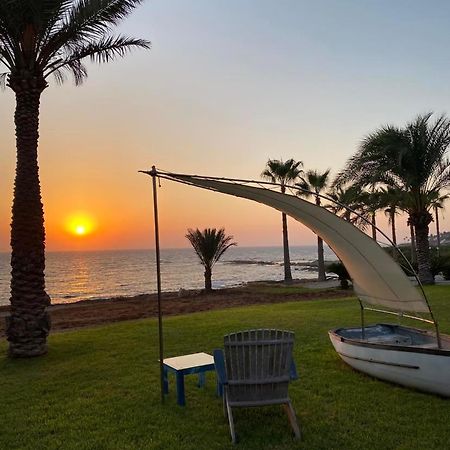Kymmates Beach Front Villas Paphos Exterior photo