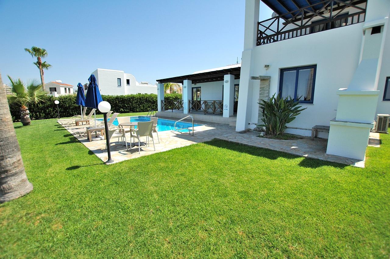 Kymmates Beach Front Villas Paphos Exterior photo